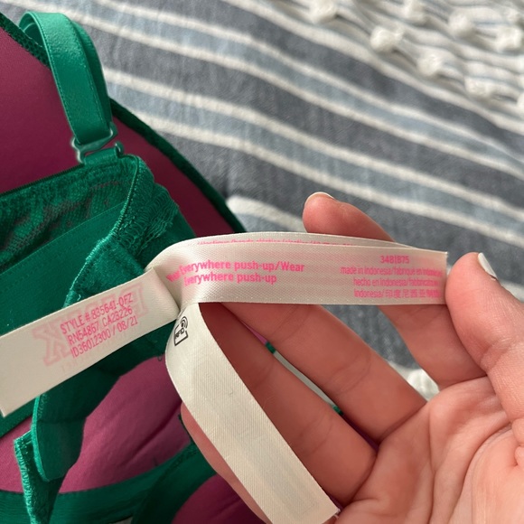 PINK Victoria Secret Wear Everywhere Push Up Bra 34B - Picture 3 of 3